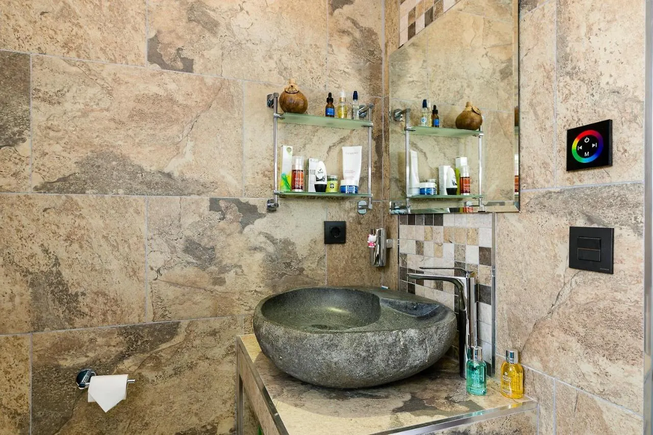 Weforyou 2 Bedrooms Penthouse At Malaga Center Spain