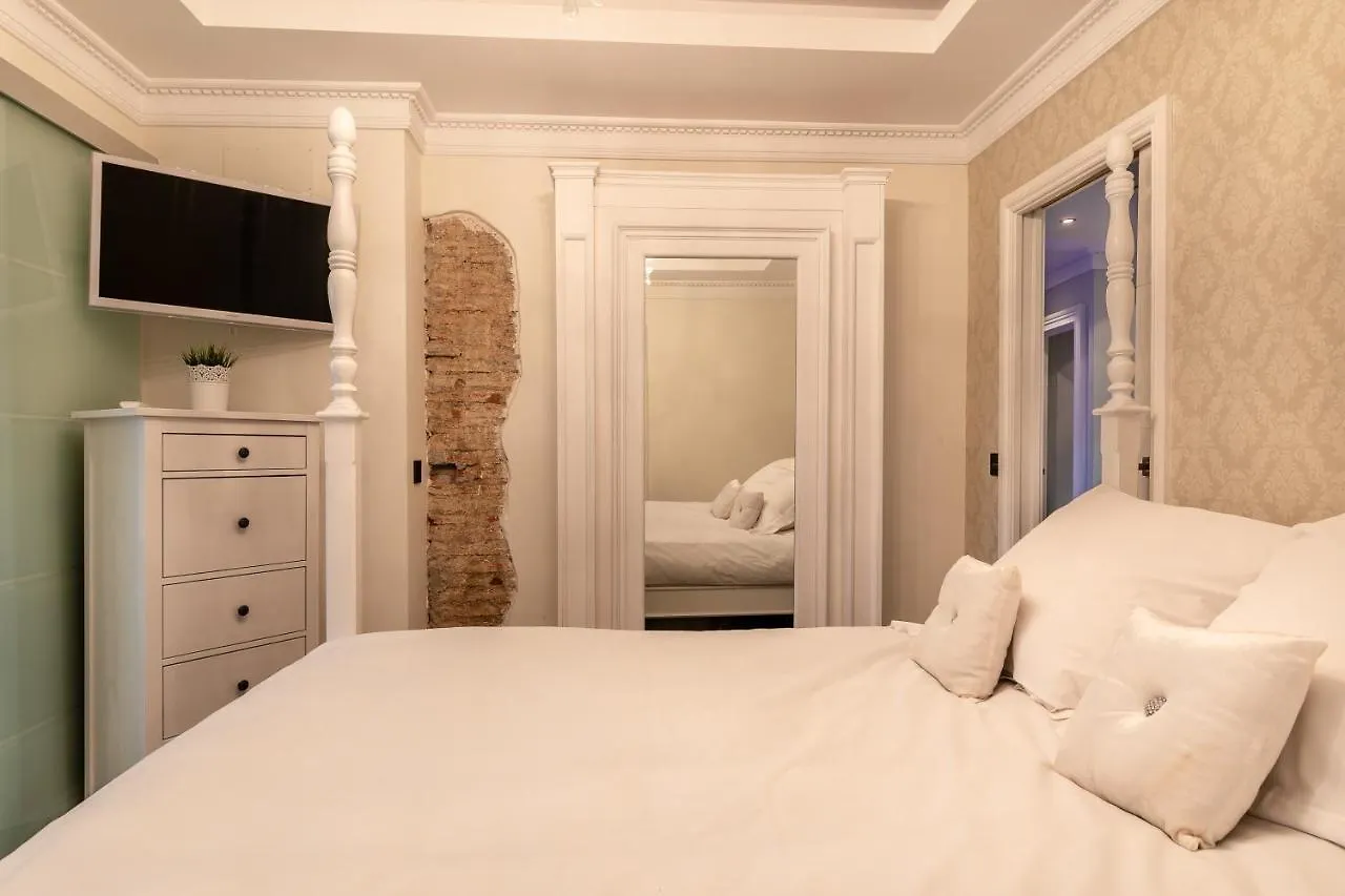Weforyou 2 Bedrooms Penthouse At Malaga Center Spain