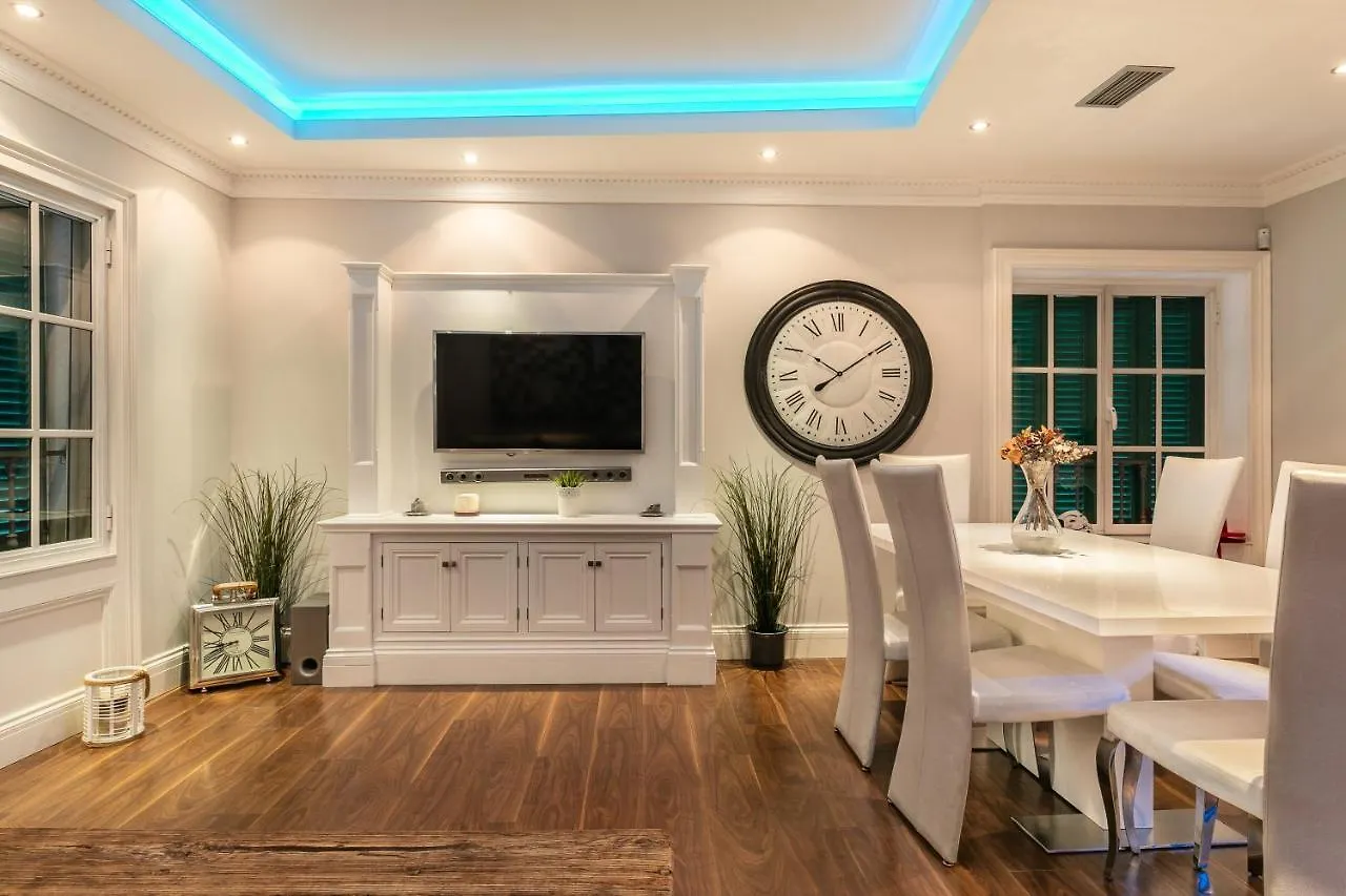 Weforyou 2 Bedrooms Penthouse At Malaga Center